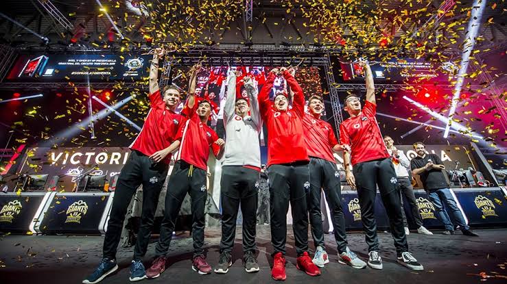 JavierrLoL's tweet photo. Hasta siempre, los Esports han sido la mejor parte de mi vida, gracias @LVPesLoL https://t.co/1UnRxFTjn5