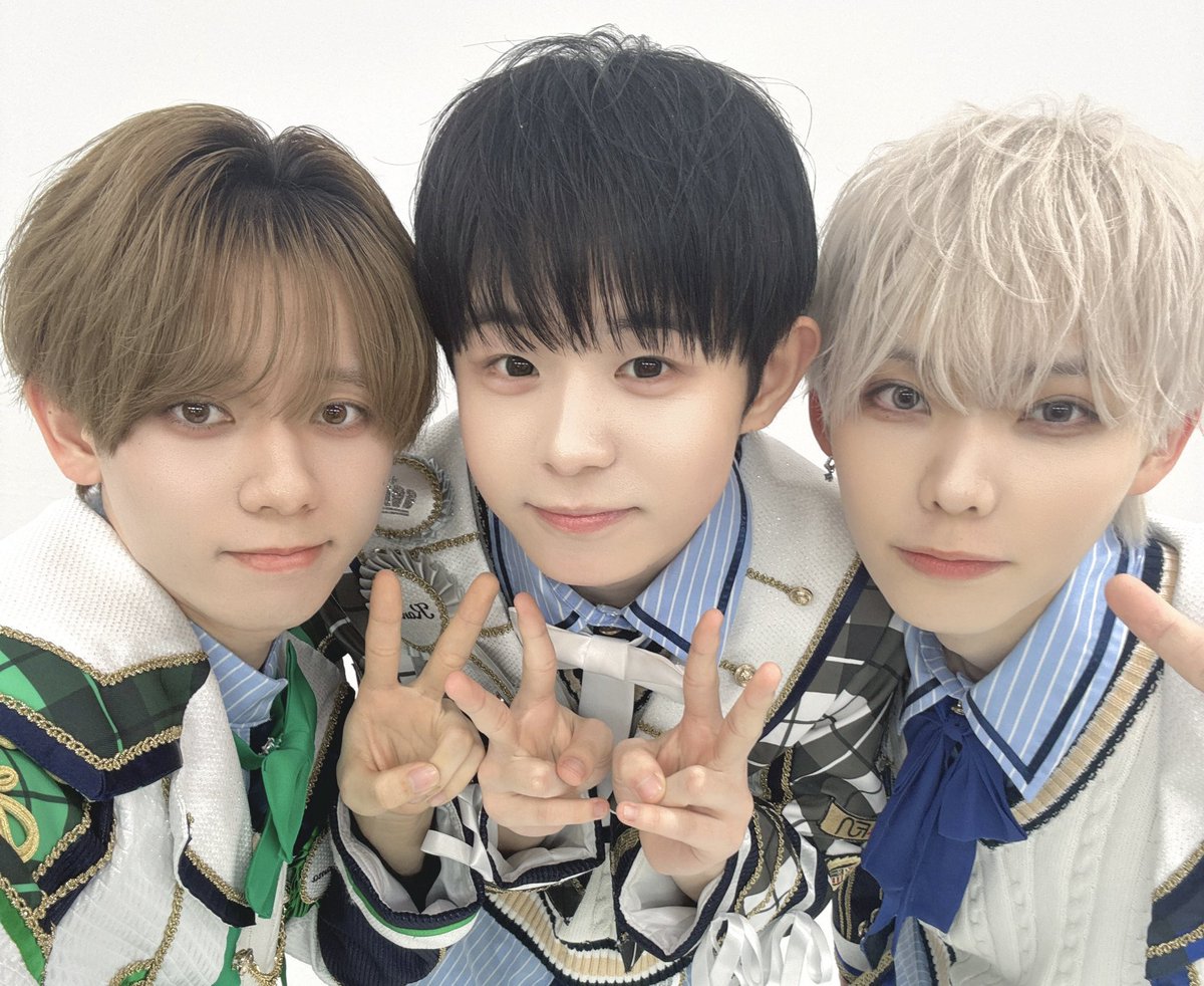 YGDGlobal's tweet image. [📸] 251123 X update!

From now on, we'll be doing a live stream with 3 people on Fanfan's official account!!! Let's play 💚🤍💙
tiktok.com/@funfun_idol?_…

#UniverseLeague #유니버스리그 #YEOGANGDONG #여강동 #かんどん #ふぁんふぁん