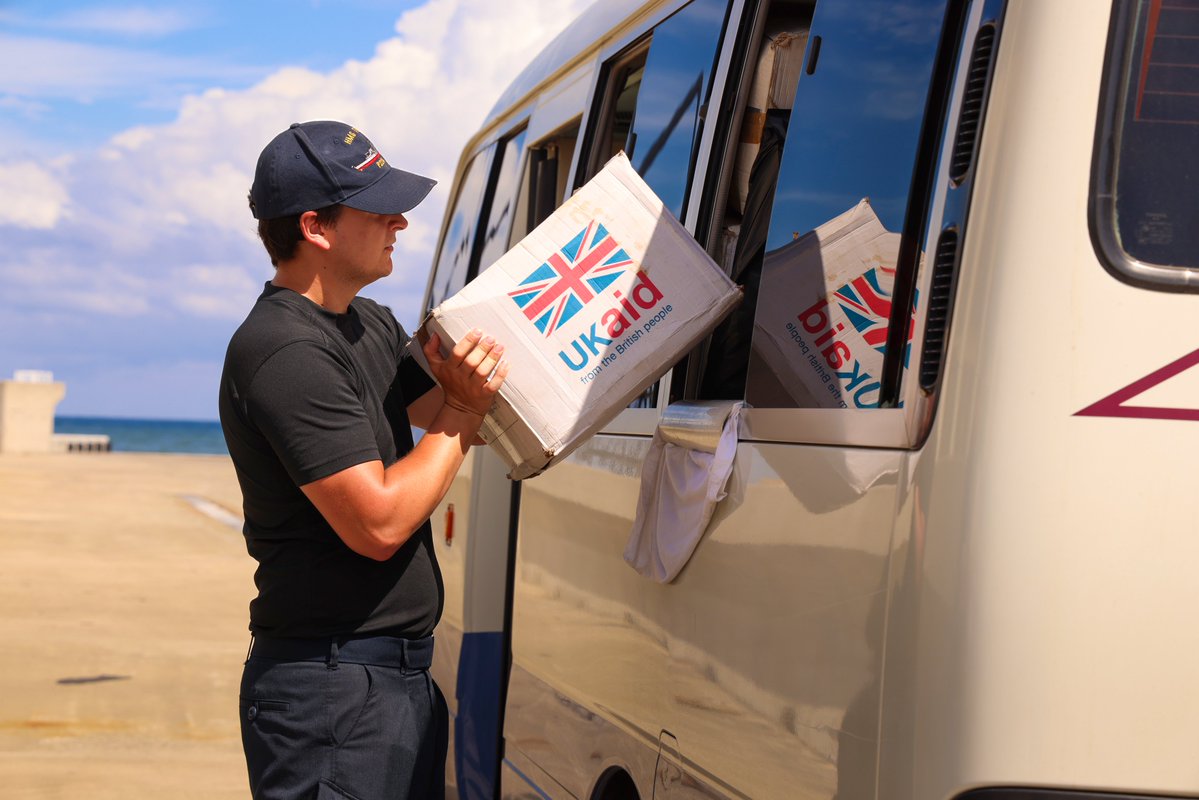 HMS Trent tweet media