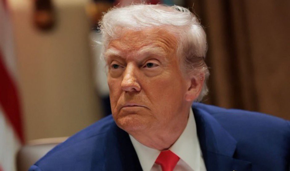 Mrcryptoxwhale's tweet image. 💥BREAKING:

🇺🇸 DONALD TRUMP JUST BOUGHT MILLIONS IN U.S. BONDS.

BETTING BIG ON UPCOMING RATE CUTS 🚀