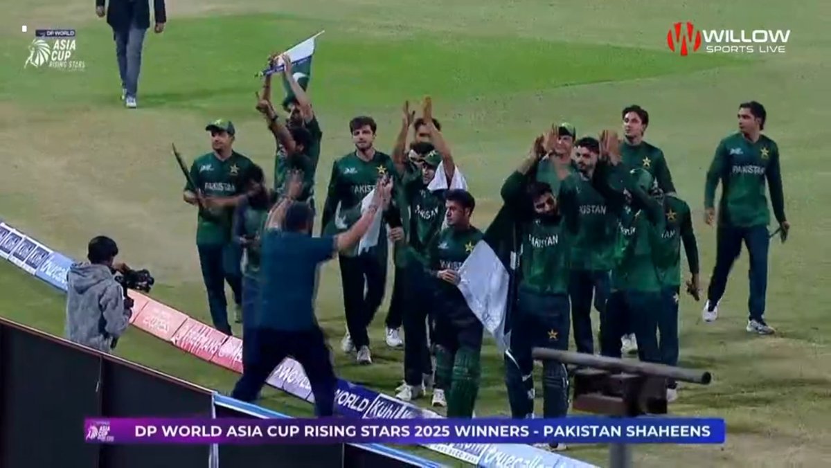 dhillow_'s tweet photo. BEAT UAE
BEAT OMAN
BEAT INDIA
BEAT SRI LANKA
BEAT BANGLADESH

UNBEATEN CHAMPIONS PAKISTAN 🏆 https://t.co/wH2DePVxaL