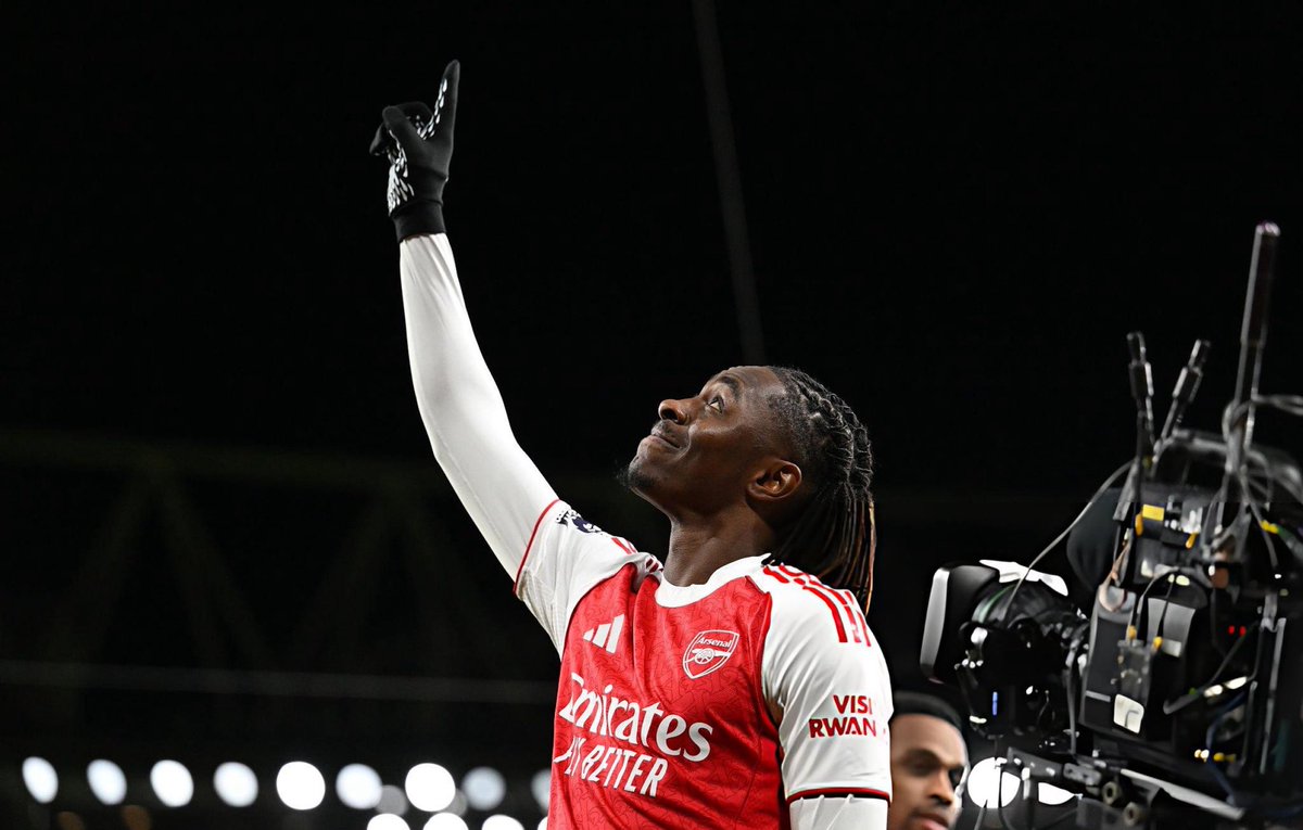 APresserV2's tweet image. It's lonely at the top 🥇