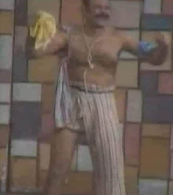 الحب هو ...😂😂
أن تصنعي منه انسان جديد بشكل يلاحظه الجميع