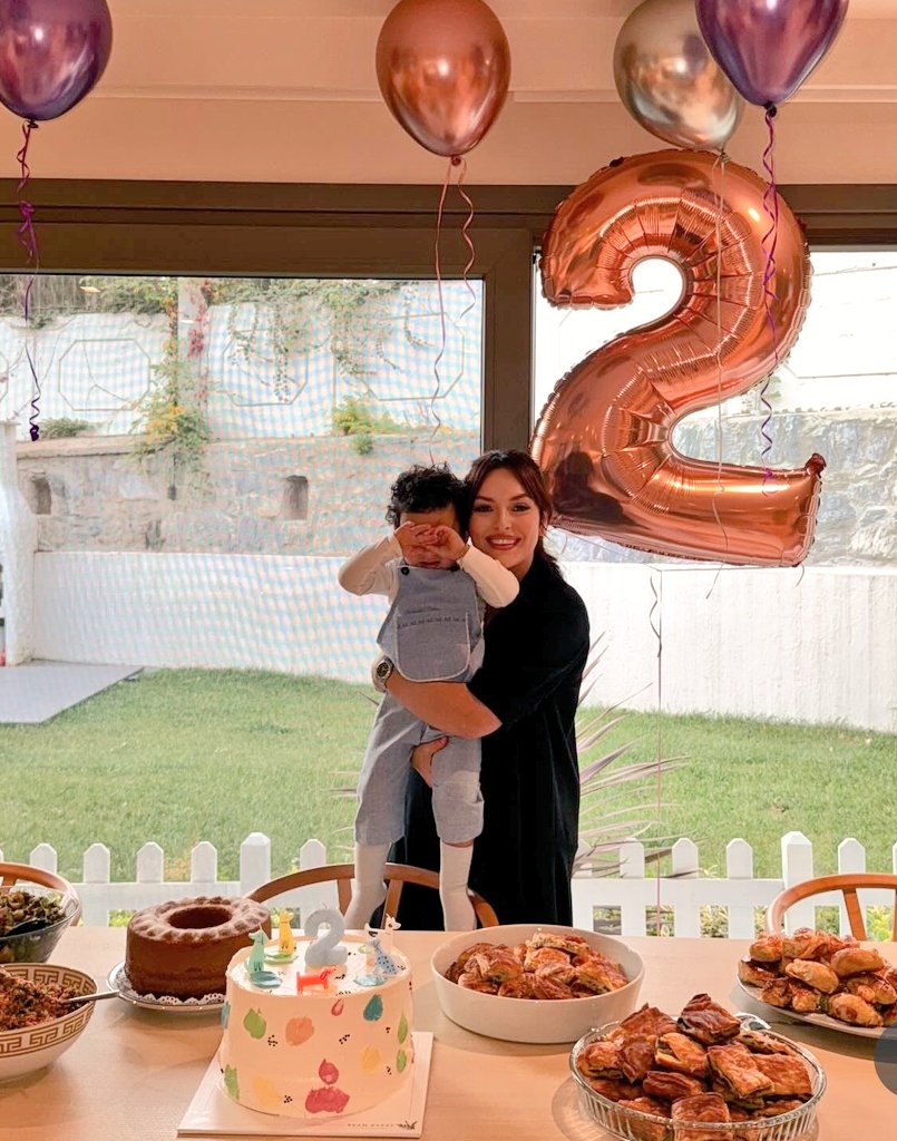İyi ki bizim Can'ımız oldun. Ömrün güzelliklerle dolsun, iyi ki varsın Can 💖
#ezgimola #canbaby