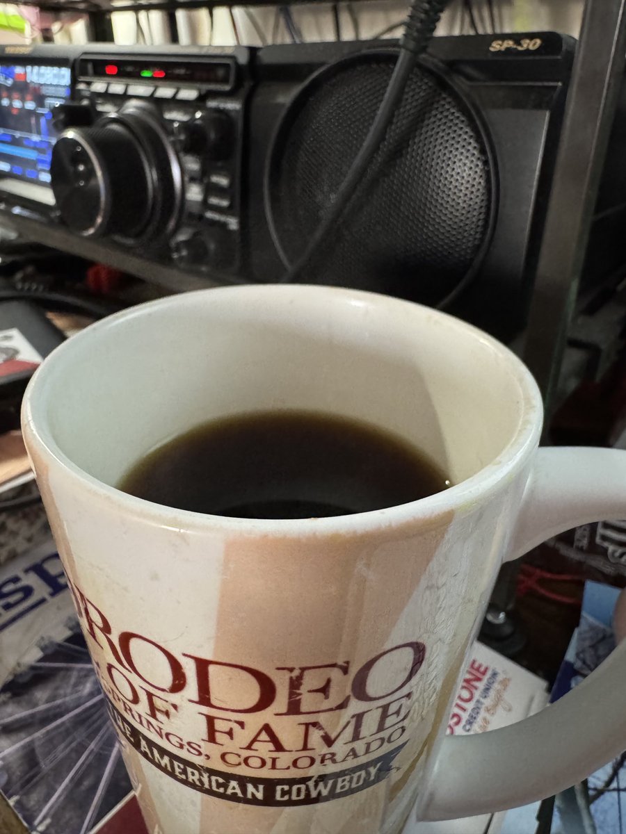 PINKhikes's tweet photo. Here’s another instance of me wishing we had “Smell-a-vision” … LOL 😂 !!!
Lou ordered this delicious coffee from #StrangeBrew in Starkville, MS, and the name “Sweater Weather” is very well deserved 💗💗💗@SBCoffeehouse •Now the bag is empty, but more is on the way• ☕️ https://t.co/yYiy126cVn