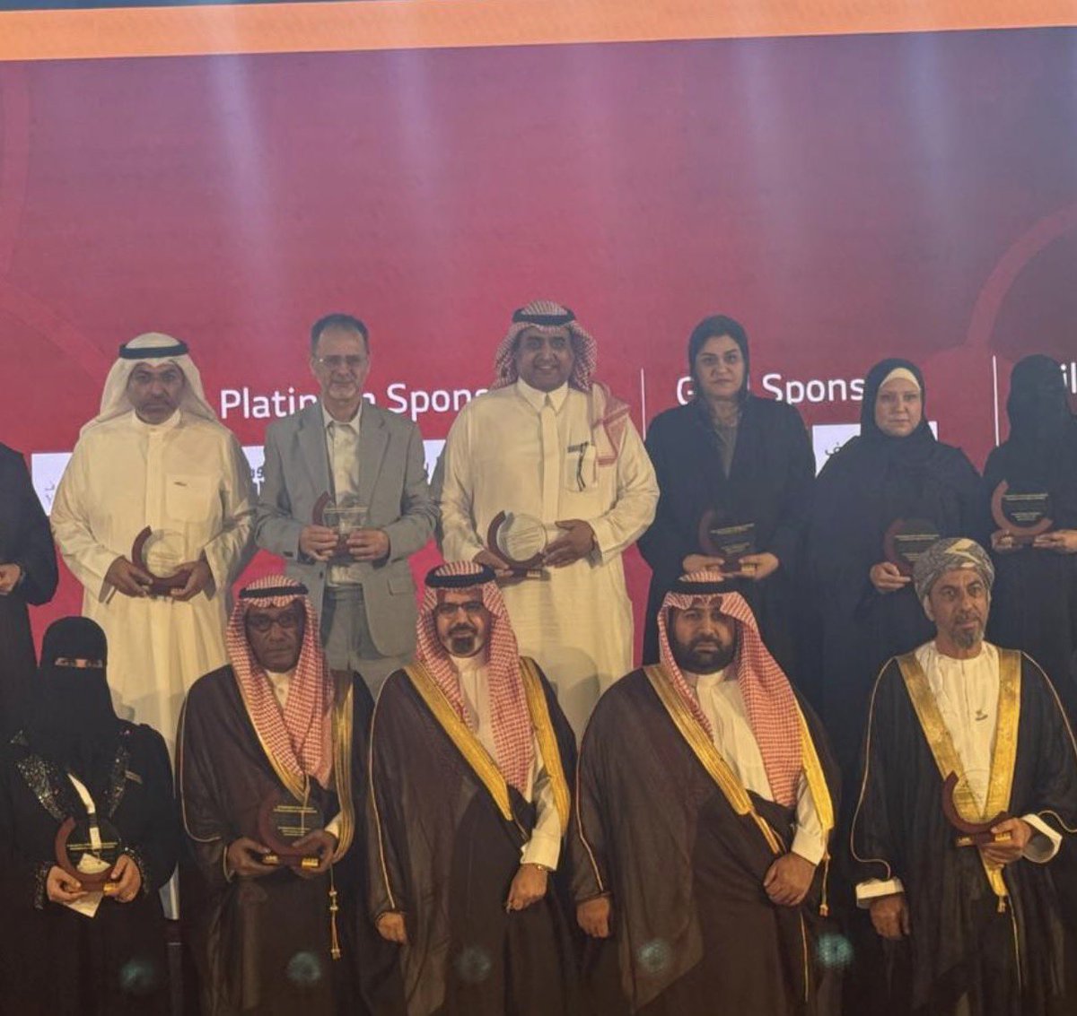 DrKAlharbi's tweet image. نشكر اللجنة المنظمة لمؤتمر #LabTech2025 في منطقة جازان، والذي أُقيم برعاية وحضور وتكريمي صاحب السمو الملكي أمير منطقة جازان ونائبه وقد تشرفت بتقديم محاضرة بعنوان “السمنة وزواج الأقارب” المؤتمر خلال الفترة من 17 إلى 19 نوفمبر 2025م، وذلك في فندق جراند ملينيوم #جامعة_جازان