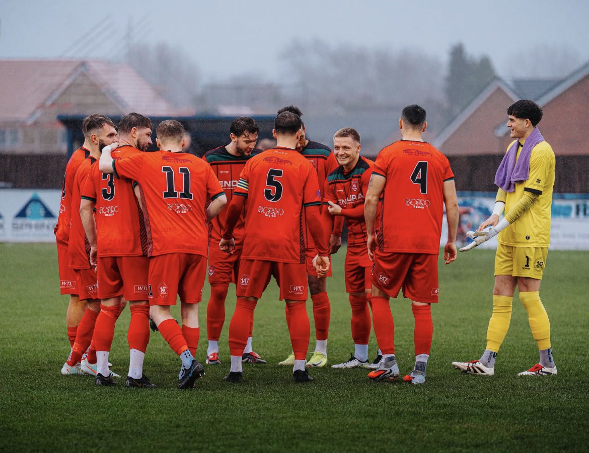 Daniel Moore tweet media