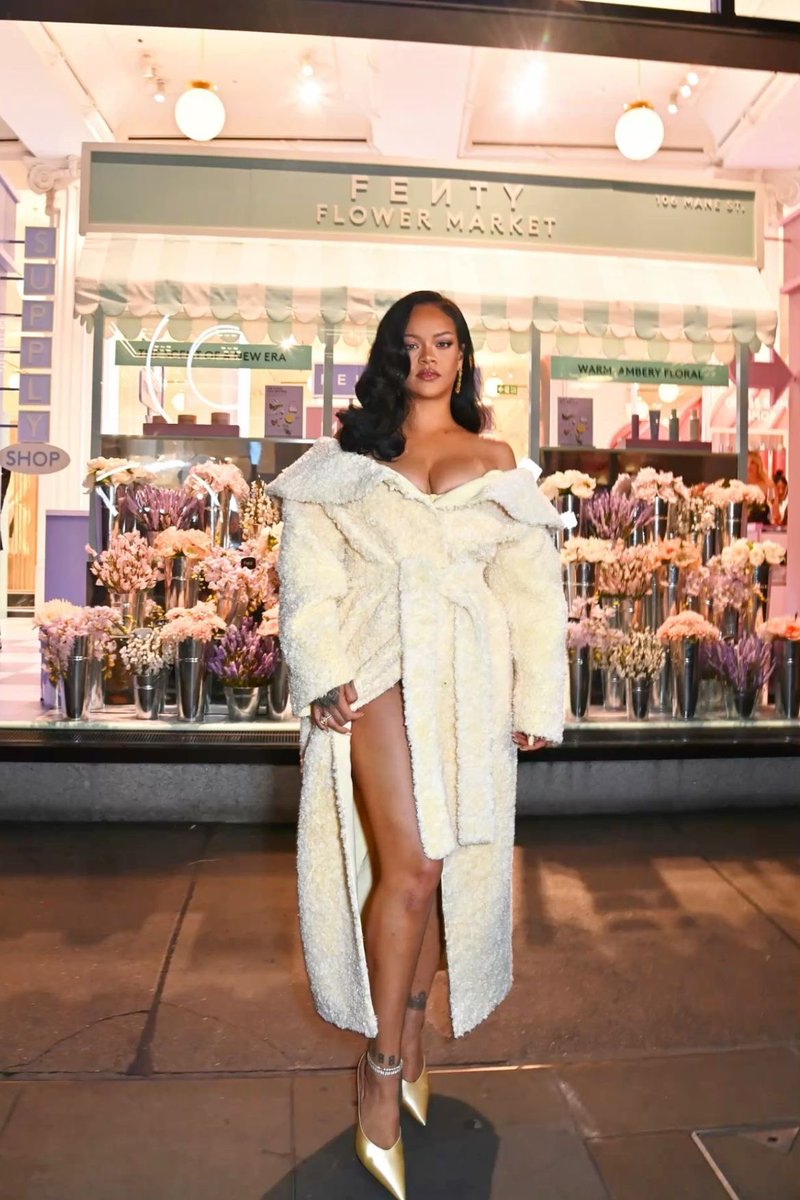 AddisonsChanel's tweet image. Out of Beyoncé , Taylor Swift , Rihanna and Lady GaGa Who Has The Most memerable Hits