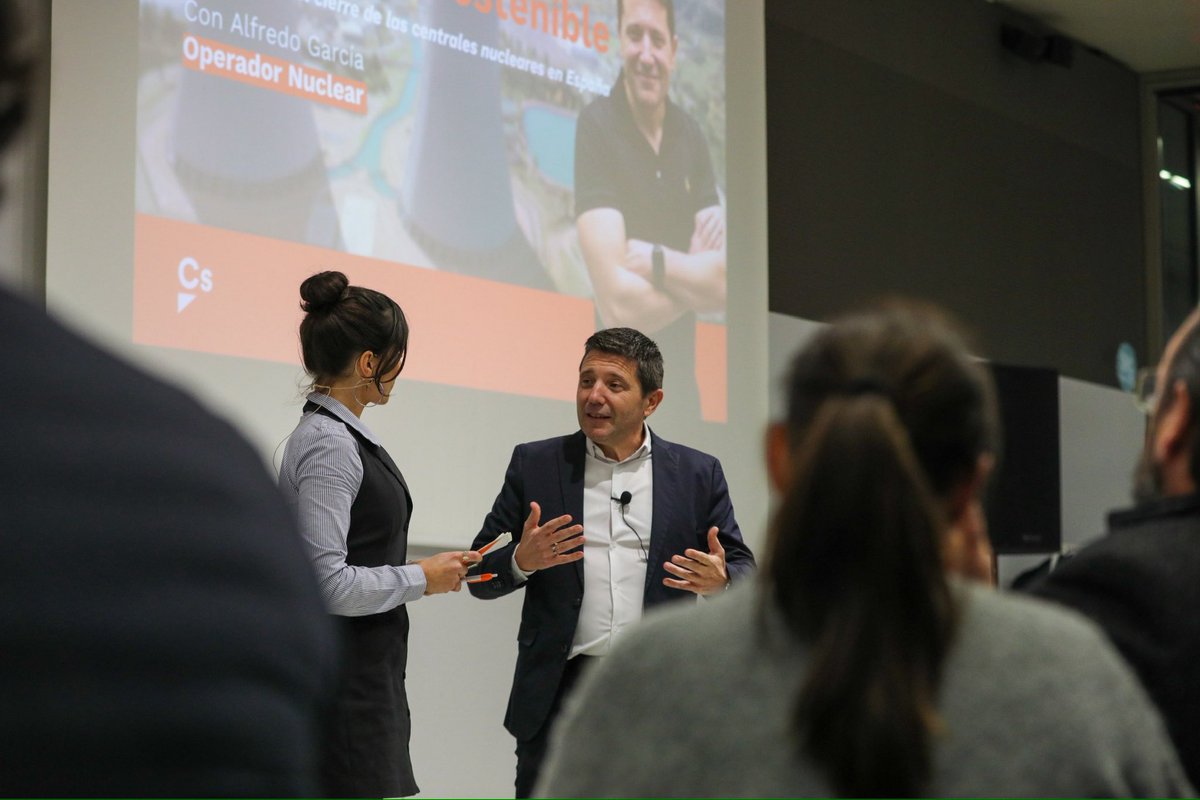 Hablamos de energía nuclear con datos, rigor y propuestas. 🔬⚡

Nuestro evento en Valencia lo dejó claro: las nucleares son seguridad energética, competitividad, descarbonización y futuro.

España no puede seguir perdiendo oportunidades mientras otros países avanzan.