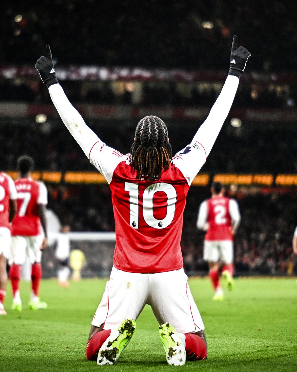 Imbuya_media's tweet photo. It's the Eberechi Eze show at the Emirates, where it ends...
Arsenal 4-1 Spurs.
#ARSTOT #ARSSPURS https://t.co/Xkb7buQdtw