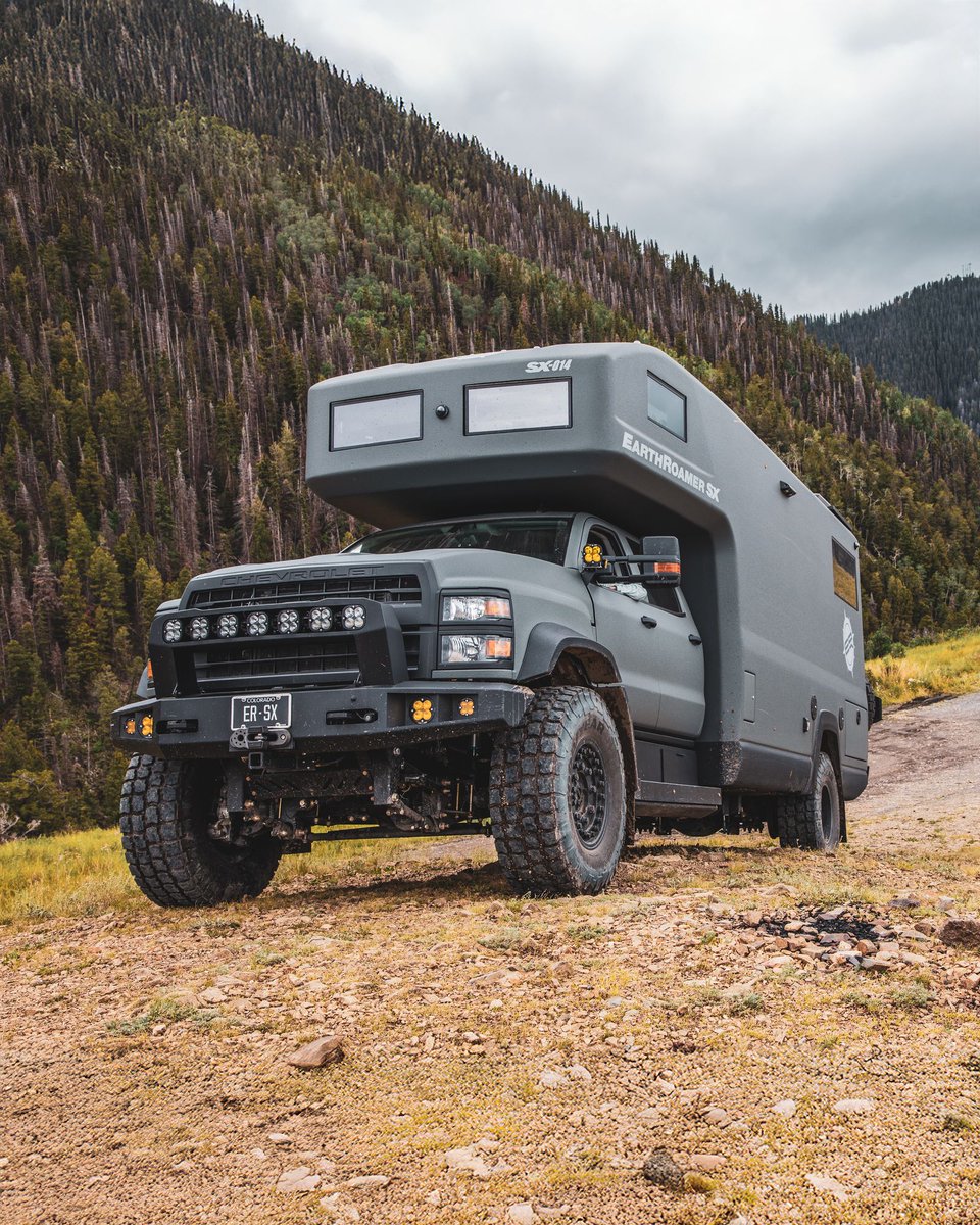 EarthRoamer's tweet photo. Morning light, high country air, and a vehicle built for long, unhurried wandering. #earthroamer https://t.co/uyGwGUB8x9