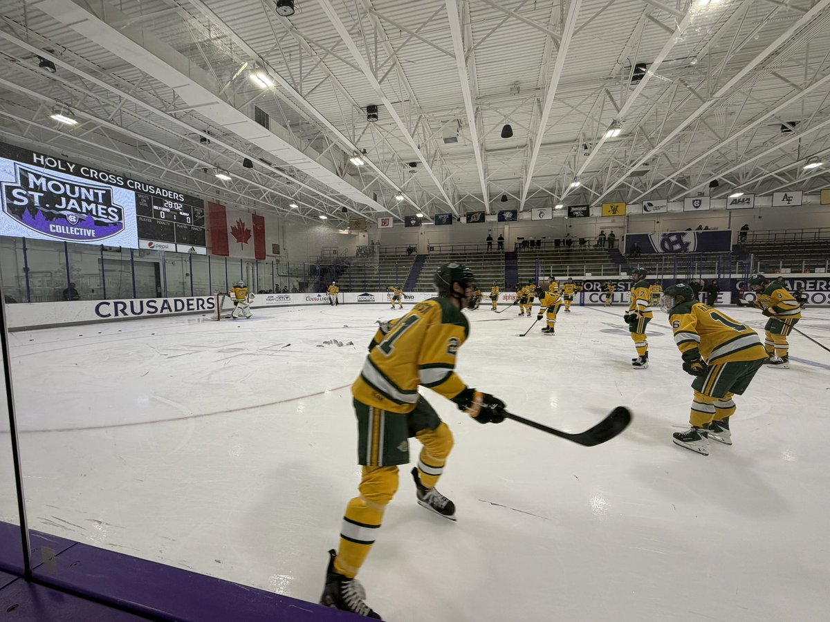 davidntuttle's tweet image. Less than 30 minutes @UAAHockey puck drop!!
#GoSeawolves