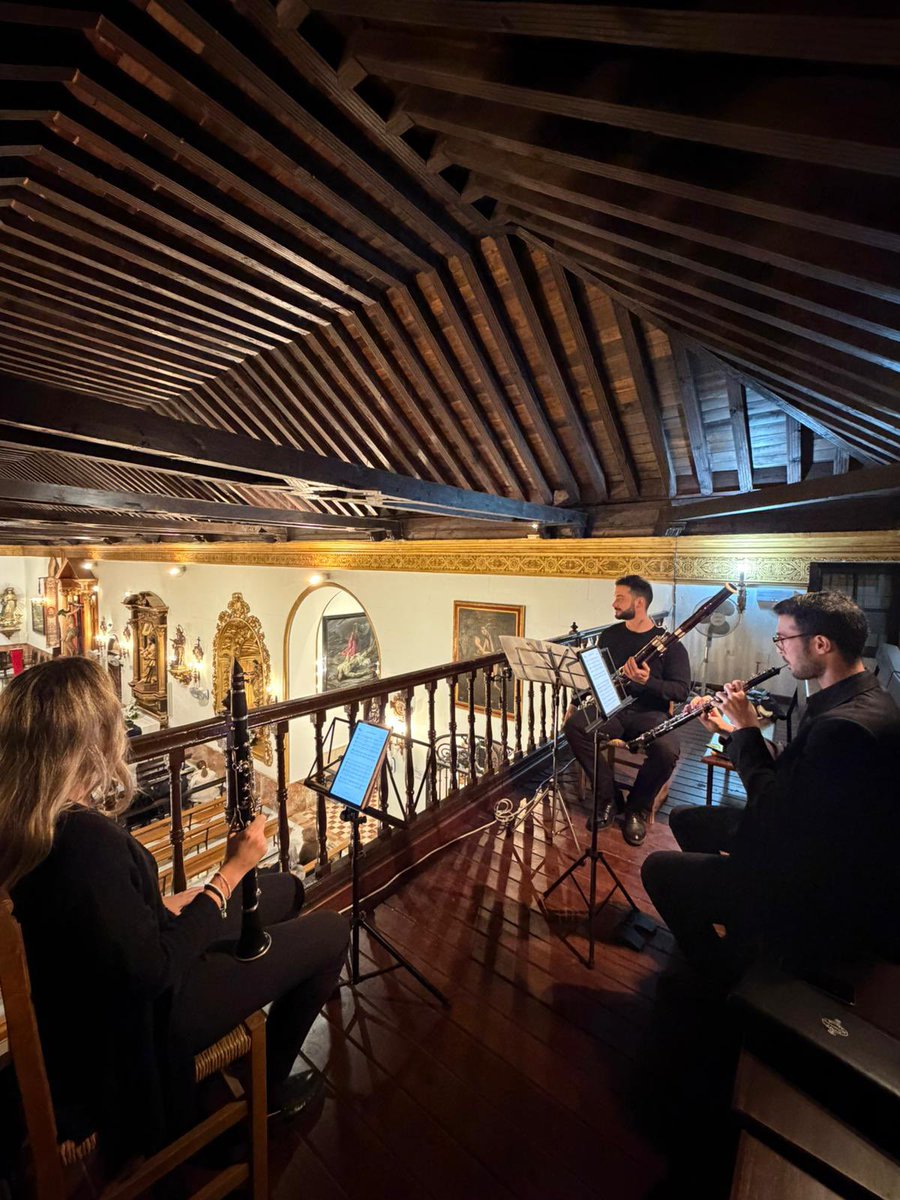 CaeliCapilla's tweet photo. ◼️Recuerdos de la Función Principal del Stmo. Cristo Yacente. Siempre agradecidos con nuestra querida hermandad del Santo Entierro (Pizarra). 

🎼 Requiem K.626, VII. Agnus Dei - W.A. Mozart 

#CMcaeli 
#CofradiasMLG https://t.co/ZX3WZpufic