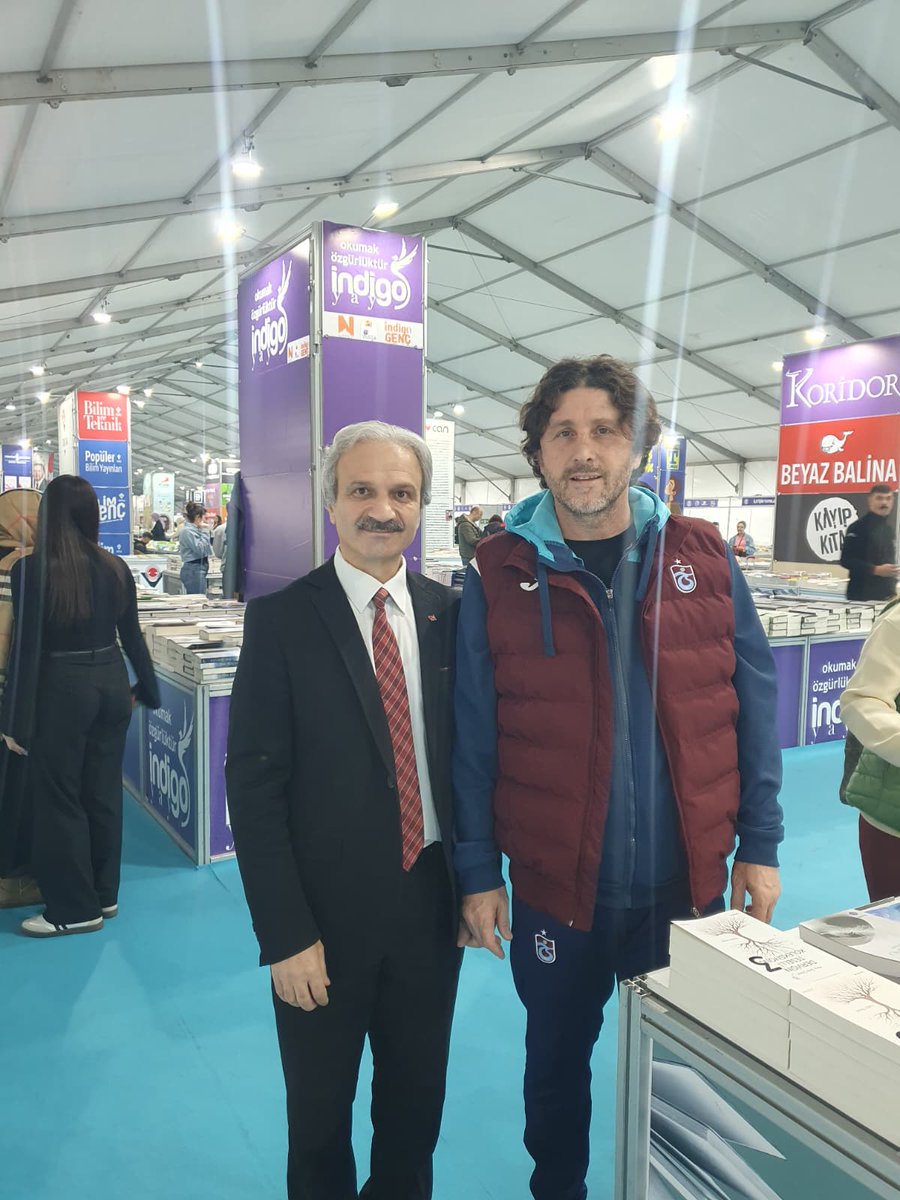 kt1461's tweet photo. İki farklı alan, iki güçlü isim…
Şehrin ruhu ve kelimelerin gücüyle aynı karede buluştuk.
#Fatih #Tekke #Mehmet #Akif #Ersoy https://t.co/f9Wc1DlBtp