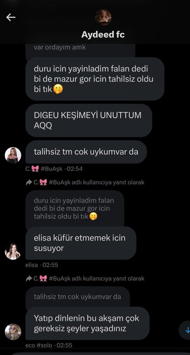 Yani hiçbir sanatçı fanlarının kavga etmesini parçalanmasını istemez ama artık bu durum bambaşka bir boyut kazandı. Daha 18 yaşına bile girmemiş tek yaptığı şey şarkı söylemek olan biri size ne yapmış olabilir. Fesat, kıskanç ve saf kötüsünüz.