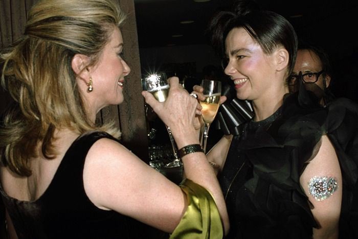 huppertspiano's tweet image. this link up is like my fave pop culture moment