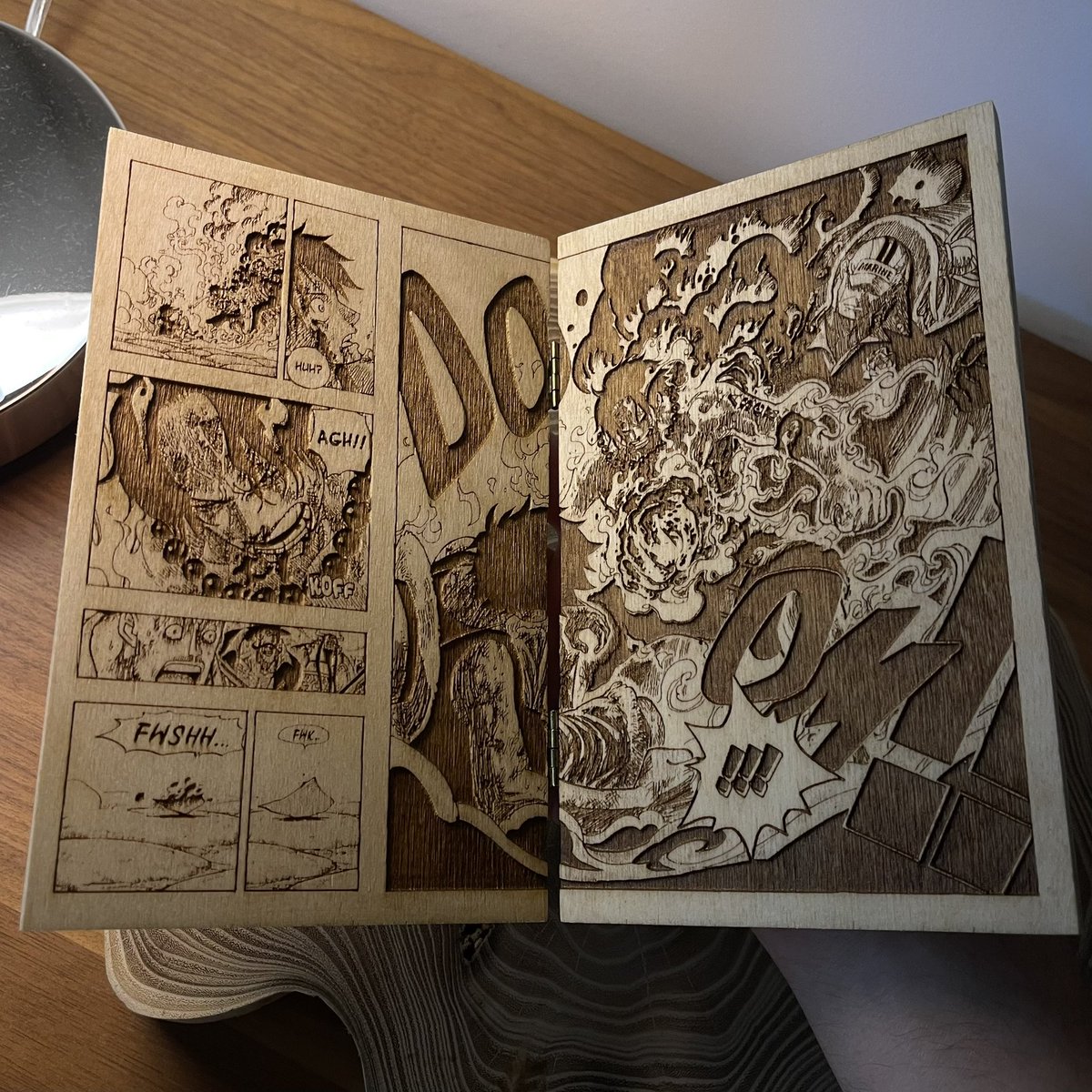 🔔CONCOURS💥

Suite à vos réactions du tome 58 en bois de One Piece... j'ai decidé de l'offrir à quelqu'un !!!

- Follow <a href="/namubois/">namu</a> et <a href="/WosPiece/">WO$ ☀️ | ONE PIECE</a> 
- RT + like
- Identifie 2 ami(e)s en commentaire

Tirage dans une semaine pile ⏳