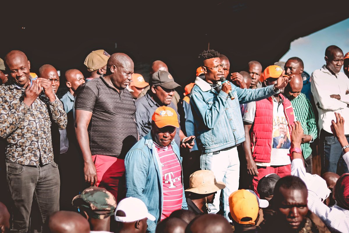 OCTOPIZZO's tweet photo. Today at Kamkunji Grounds, I had the honour of greeting the people of Kibera and urging everyone to register as voters. 2027 will be our moment to choose a new direction one built on dignity, vision, and real progress.

Even without a formal invite, the sitting MP Mwalimu Orero l, still handed me the mic, a reminder that when it comes to our community, unity must rise above rivalry. Mature leadership puts Kibera first.

And to my @TheODMparty family, the message is simple: the future is now. Kibera is rising. It’s time to trust young, energetic leaders who can carry the party’s vision forward with courage and clarity.
It was also great to meet Kisumu Women Rep @RuthOdinga42 her presence showed what committed leadership looks like.

Kibera deserves momentum, not maintenance. Let the people decide the direction they want to go.