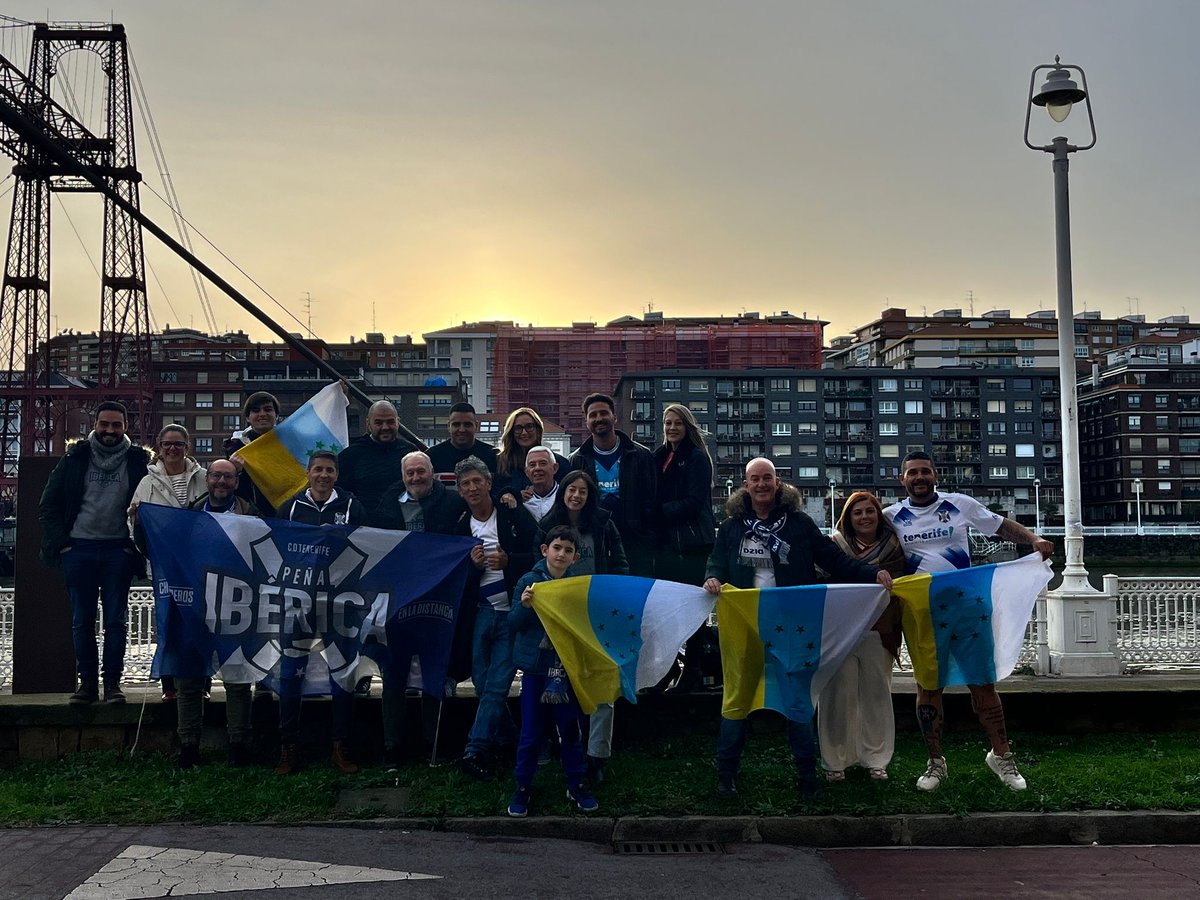 Ayer se vivió un ambiente muy grande en la grada visitante de Gobela (#ArenasTenerife). 
Los dos desplazamientos que he hecho esta temporada (RM Castilla y Arenas de Getxo) han terminado con dos victorias rotundas.
El próximo será en Avilés.
Vamos Tete!! 💪🏻🏴󠁧󠁢󠁳󠁣󠁴󠁿