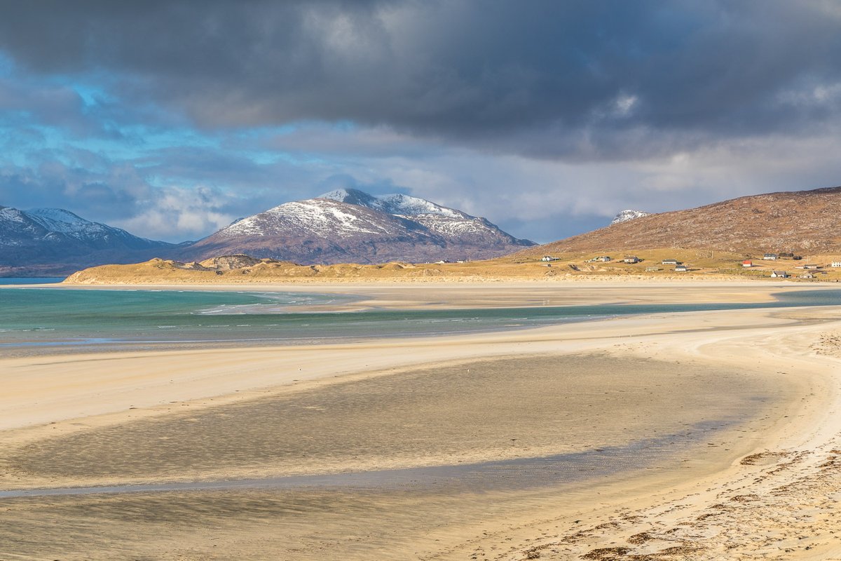 andrewswalks's tweet image. Sand, sea and snow, Luskentyre