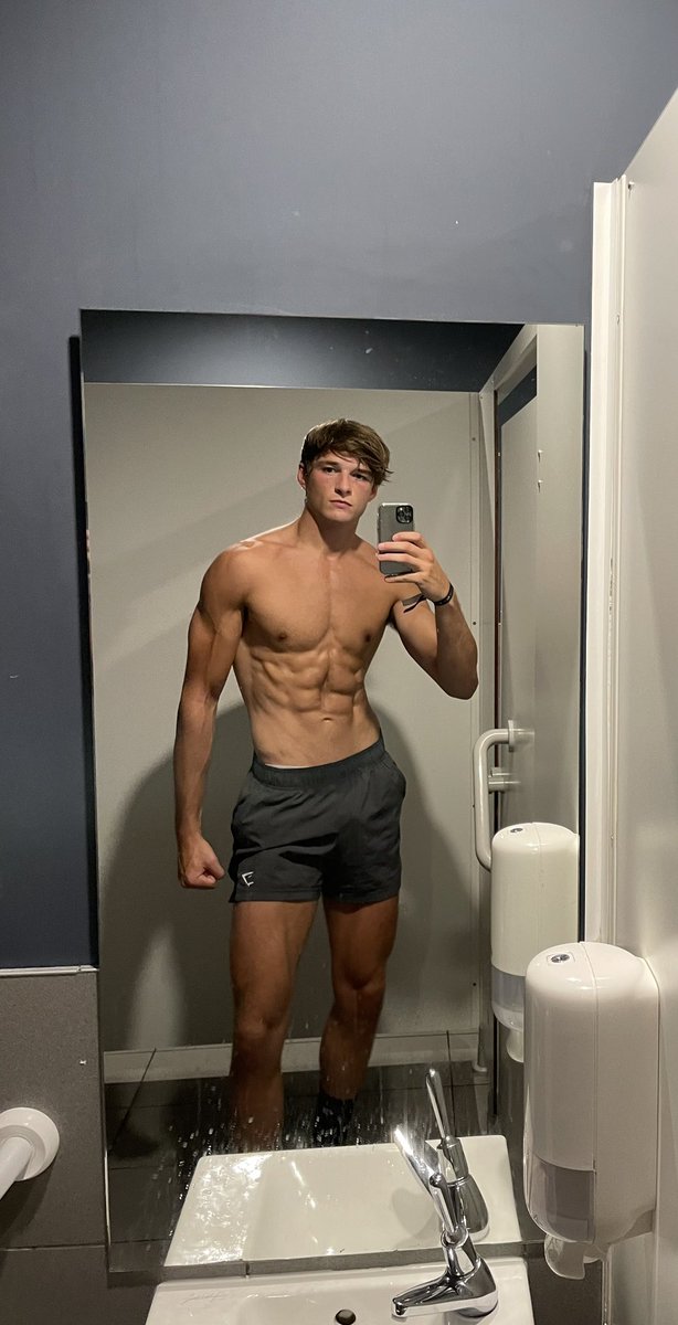 Who wants to sleep with me tonight