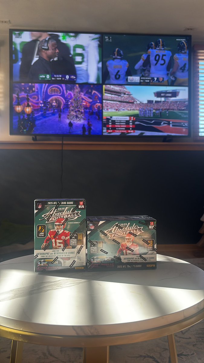 Bobby’s House of Cards tweet media