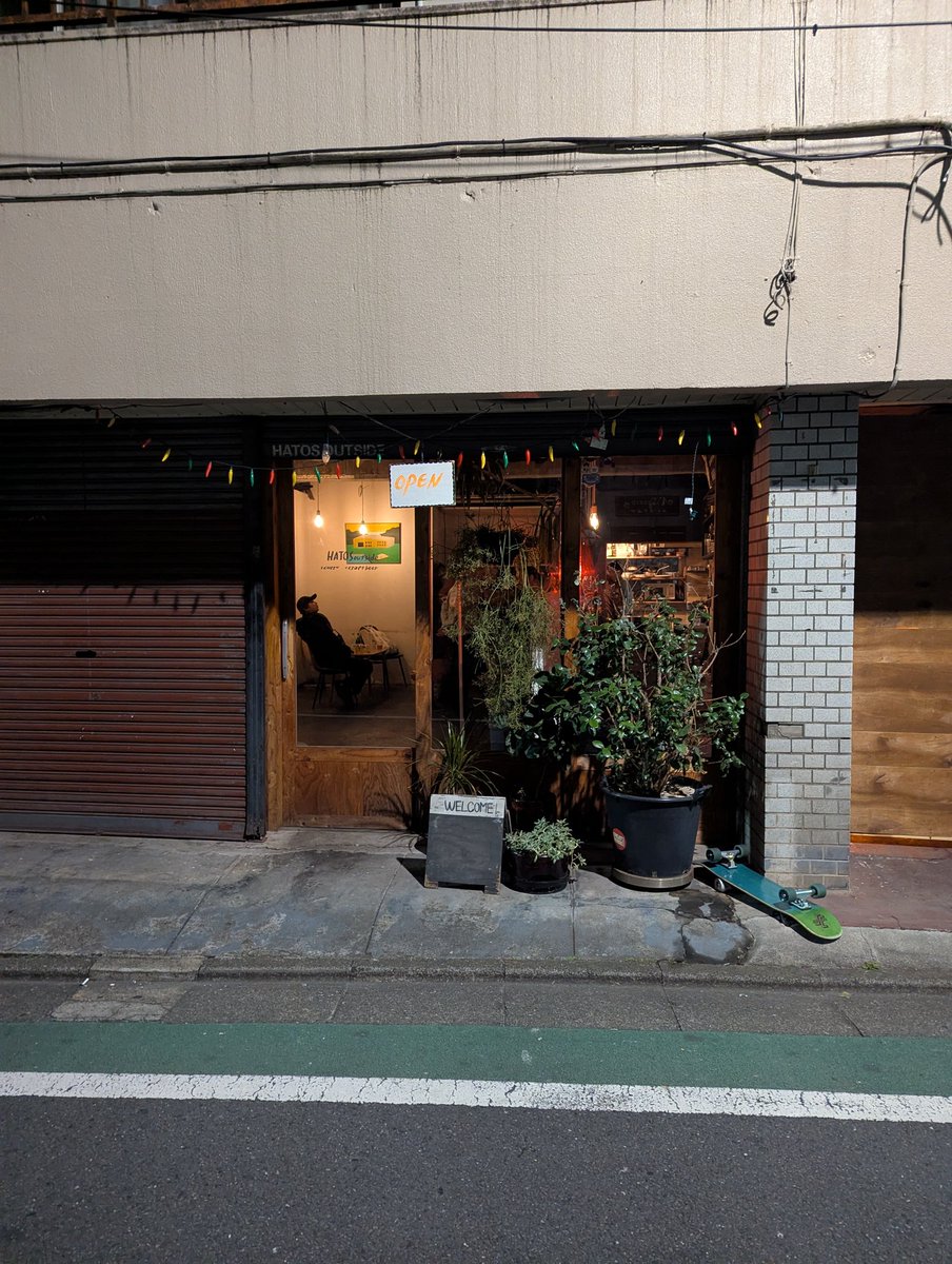 shimotakaidoooo's tweet photo. 12/12から小松屋ブロイラー跡地で新装開店のはこび🍛🍺
#HATOSOUTSIDE #ハトスアウトサイド #下高井戸 https://t.co/GjURaqKhGO