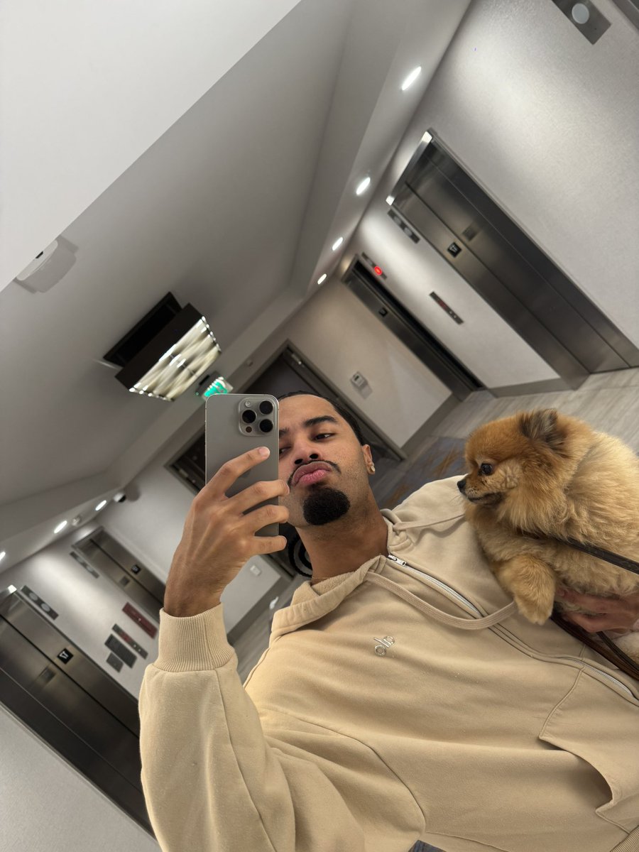 _vws__'s tweet image. Us against the 🌎🤎