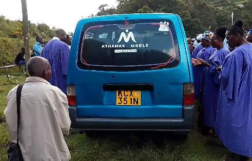 mbelefoundation's tweet photo. The Athanas Mbele Foundation has unveiled a new community vehicle to offer free transport services.
It was dedicated today at ACK Iyale Christ Mdundonyi by Area Dean Rev. Mwaita.
This “AirBus” becomes our second vehicle for community service.
We thank God for this milestone. https://t.co/yWeuFjxQpN