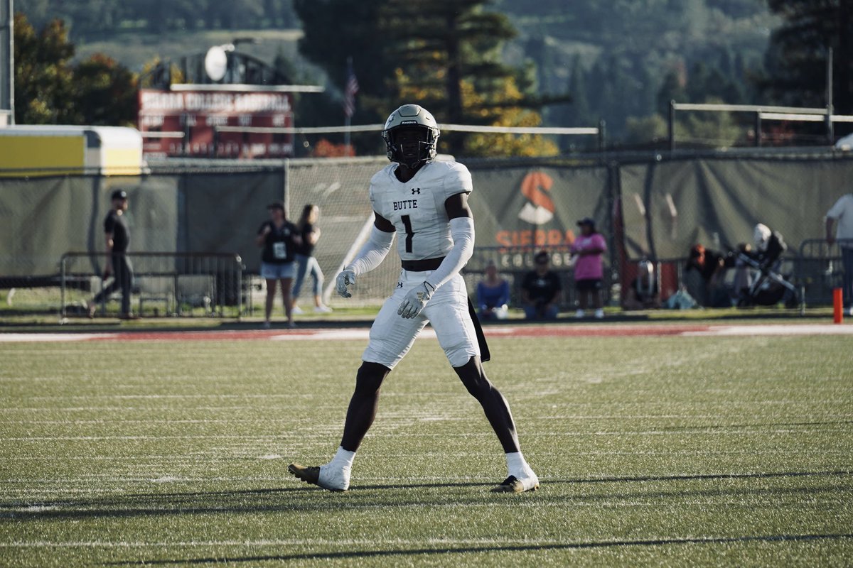 Thank you <a href="/ButteFootball/">Butte College Football</a>  for everything 🙏🏾 I appreciate all my coaches! <a href="/Coach_Snelling/">Coach Snelling</a>  for bringing me in! To my brothers we on to the next journey ❤️ 

#BCpride