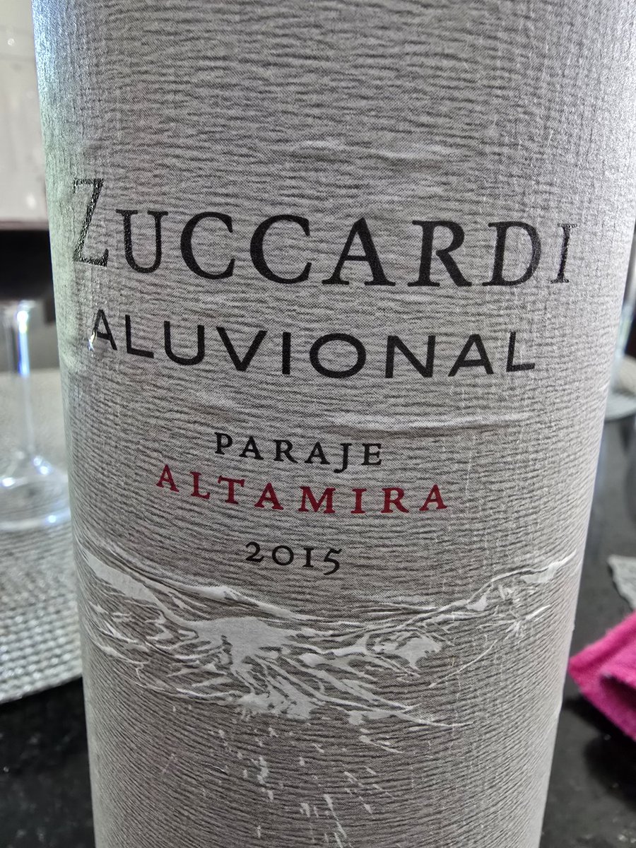 Batalogy's tweet image. Cómo te gustaría que fueran los malbec?
Así (a la mitad de precio)