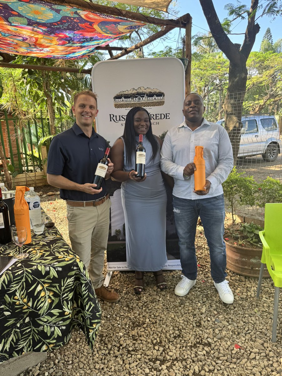 smashdd's tweet photo. We were present new goals were achieved soon Maputo will receive you 😬🍷 https://t.co/O8oYoUomLQ