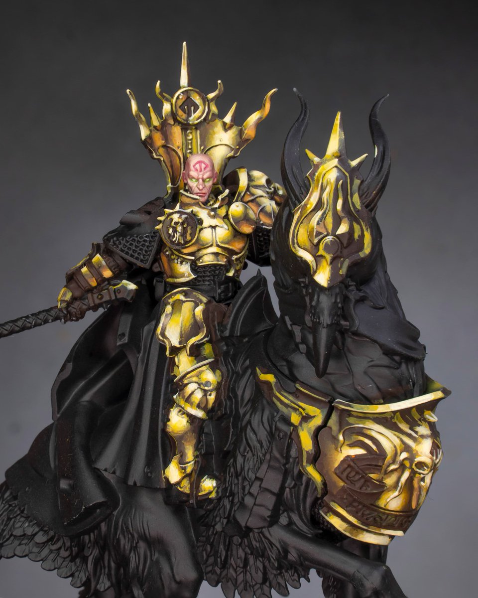 theminiaturista's tweet image. Work in progress on Lord Vigilant. This non-metallic material is a good example of trusting the process. Now I should decide what to do with the gryph.

#warhammer #ageofsigmar #warhammercommunity