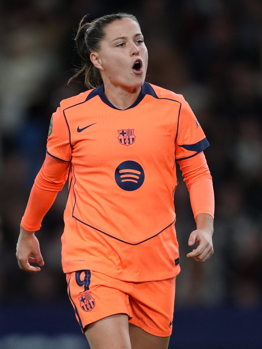 FCBfemeni's tweet photo. Un gol, un crit. https://t.co/Y9in3lzh21
