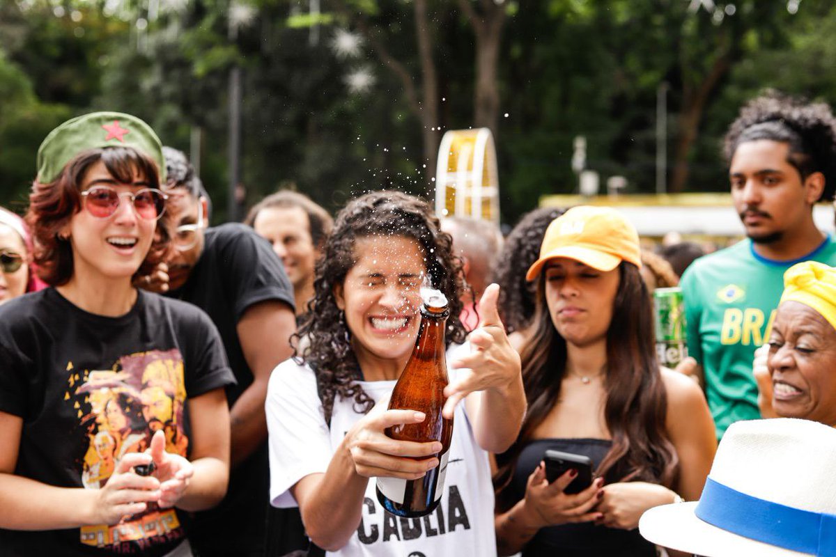 UNIÃO NACIONAL DOS ESTUDANTES 🎓✊🏿 tweet media