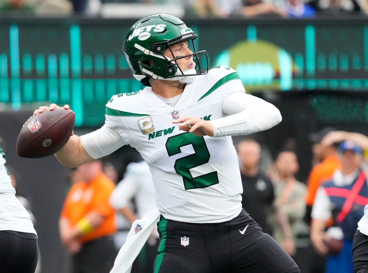 asap_sherlock's tweet image. Drake Maye as soon as I place U.S. currency on him