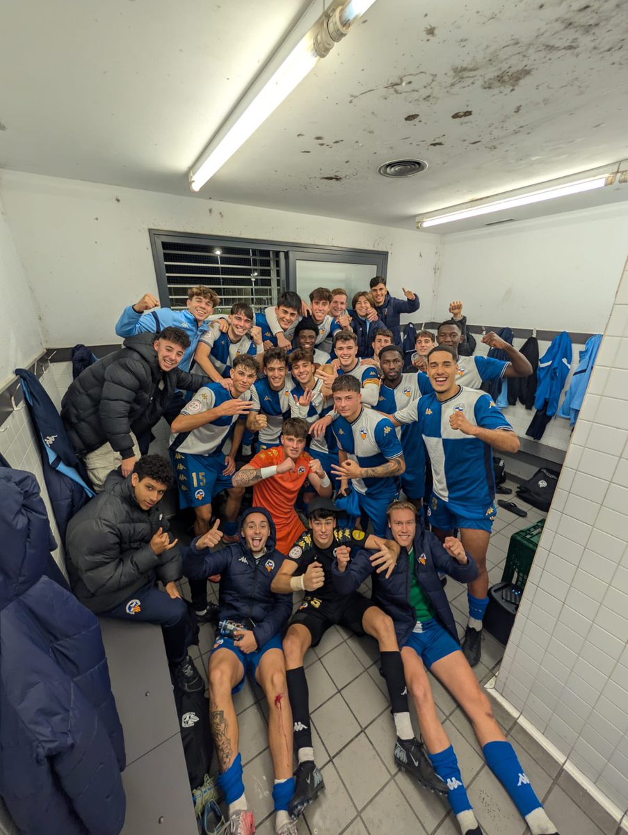 FutBaseCES's tweet image. 🫶🏻 𝑺𝒐́𝒏 𝒆𝒍𝒔 𝒎𝒊𝒍𝒍𝒐𝒓𝒔 𝒊 𝒔’𝒉𝒐 𝒎𝒆𝒓𝒆𝒊𝒙𝒆𝒏 𝒎𝒐𝒍𝒕

#FutBaseCES