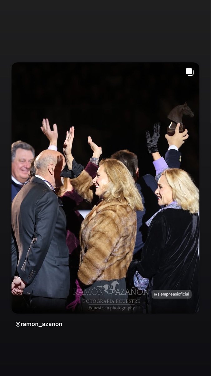 ramonazanon's tweet image. Premios PRE 2025 en @SICABOficial Entre los galardonados de este año se encontraban el torero Manuel Escribano, el grupo musical Siempre Así, la diseñadora e influencer Rocío Osorno y el popular colaborador televisivo Quique Jiménez “Torito”.