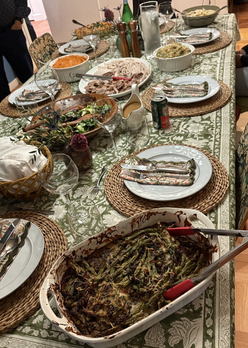 Early thanksgiving in California ☀️🤩