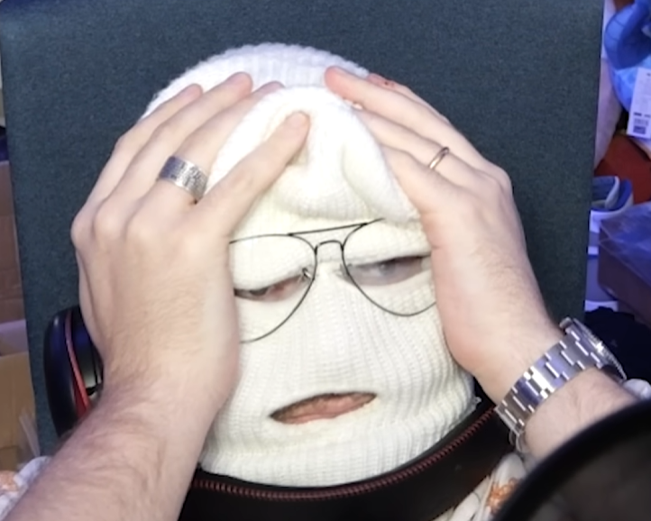 Chodeslayerxd's tweet photo. @anomalyxd Livestream summarized https://t.co/CWQ1PujhIE
