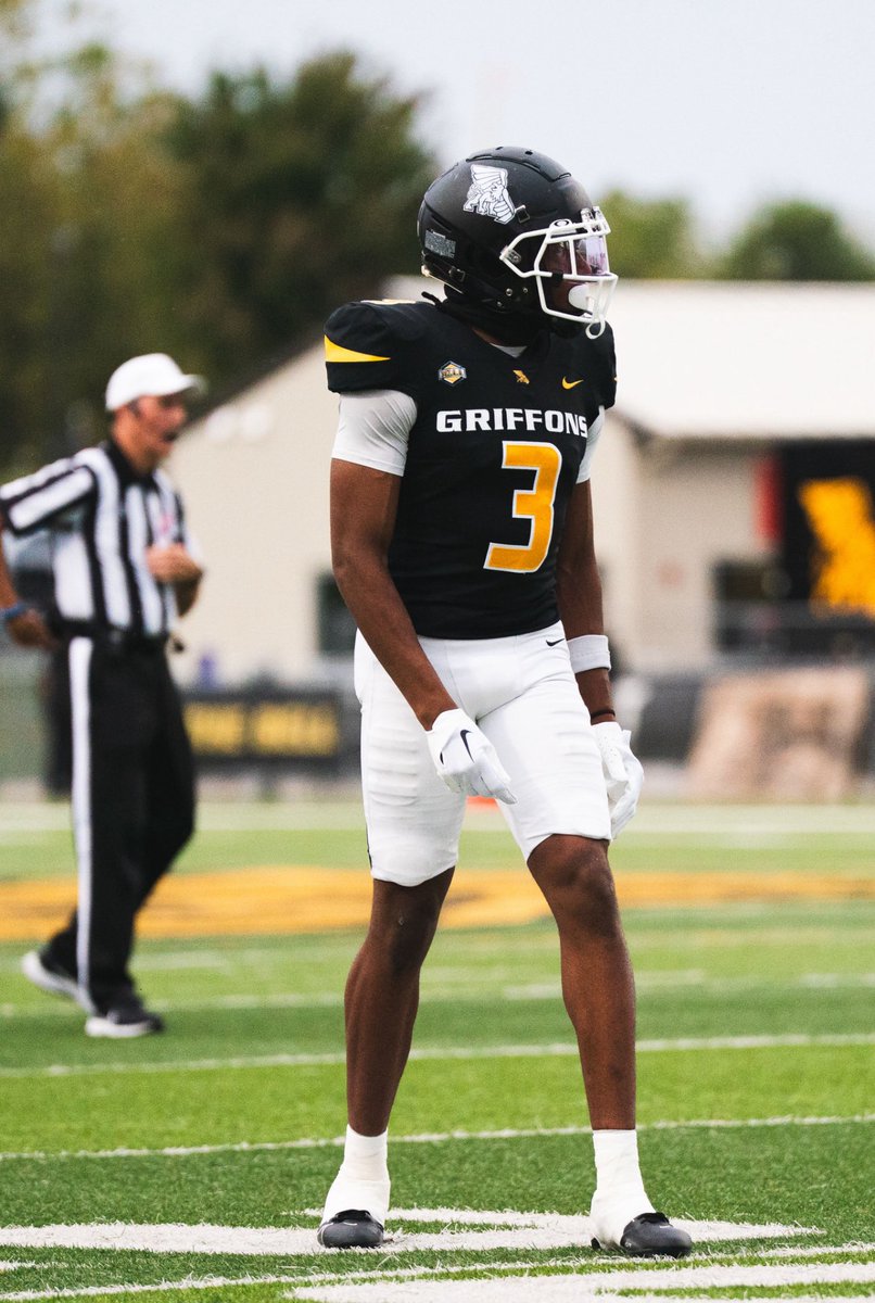 DamirAbdull5's tweet image. Speed kills‼️
4.40
23.29 MPH
6’5 215