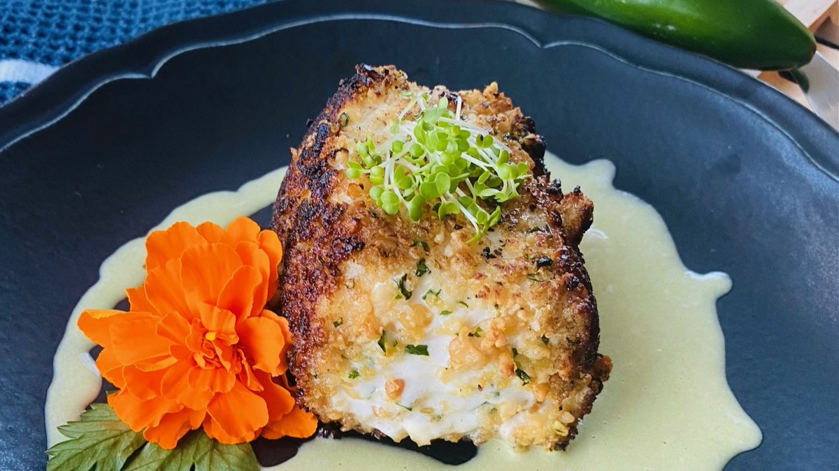A light, elegant Macadamia Nut Crusted Halibut recipe with a golden crunch and fresh, vibrant flavors. Perfect for healthy weeknight dinners. chefmonikajensen.com/macadamia-nut-…
#recipe #recipeoftheday #dinner #food #Foodie #halibut