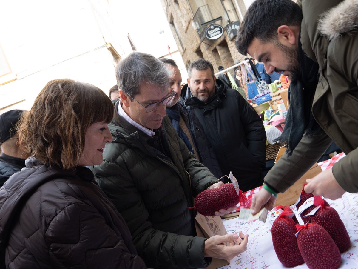🫘 El presidente <a href="/CapellanGonzalo/">Gonzalo Capellán</a> ha inaugurado la XXVI edición del festival de la Alubia de Anguiano.