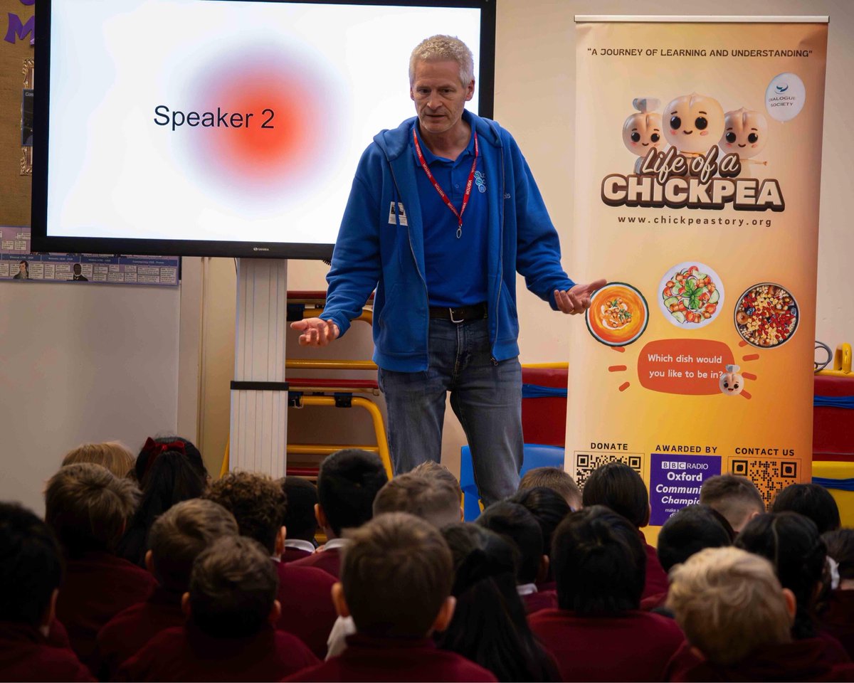 DialogueSociety's tweet image. Here is a highlight from our Life of a Chickpea event at Cheam Fields in Sutton. 🌟📘 The occasion united Christian, Muslim, Hindu and Jewish speakers who shared powerful insights that deepened community understanding. #InterfaithDialogue #CommunityUnity