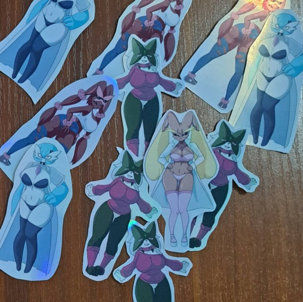 Recuerden que tambien esta disponible los llaveros, posters y stickers de Miss Lopunny y sus amigas!!!