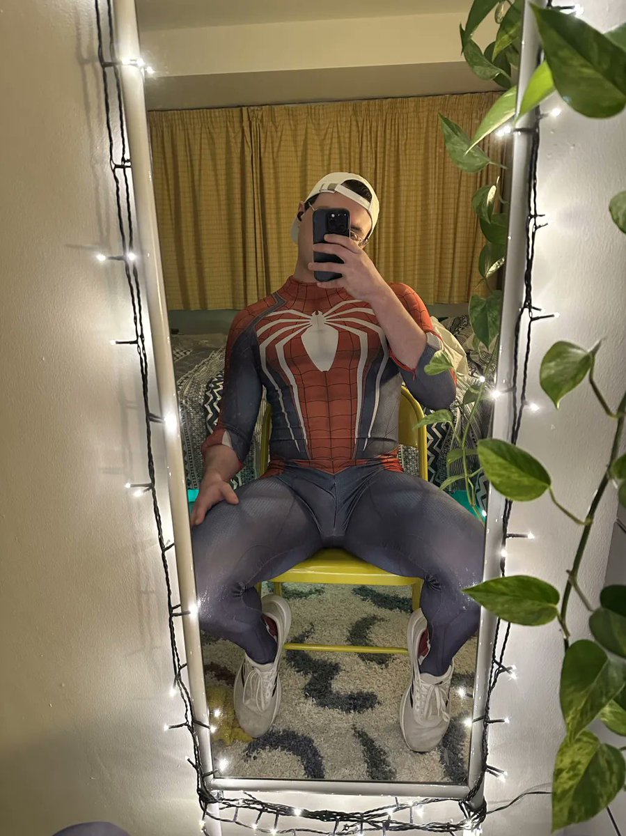 Alt2D's tweet photo. who wants to do that to me? https://t.co/evdcQxDbzh