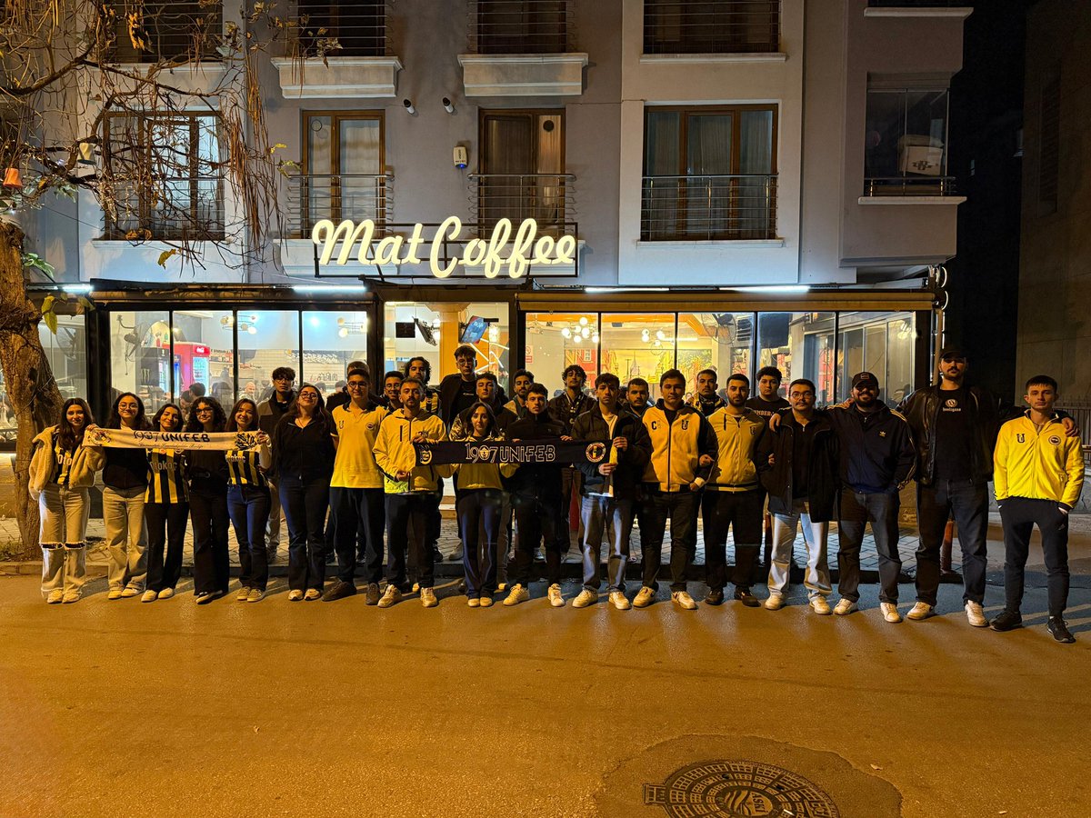1907 ÜNİFEB Ankara Örgütlenmeleri olarak Çaykur Rizespor - Fenerbahçe karşılaşmasında takımımızı yalnız bırakmadık ve maçı hep beraber izledik.