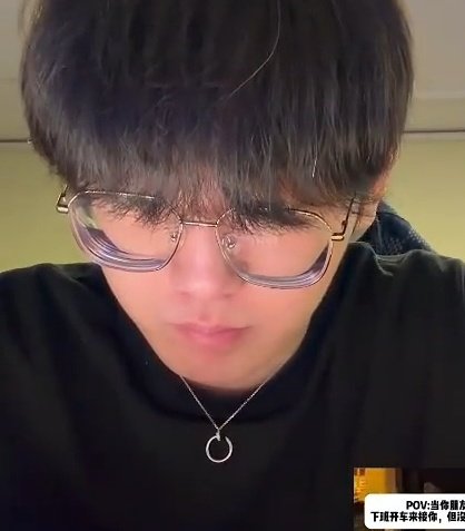 smoguive's tweet image. 🤏🤏🤏