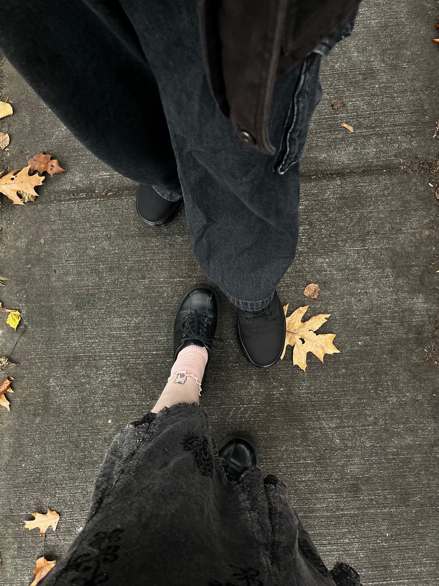 em 🗡️ tweet media