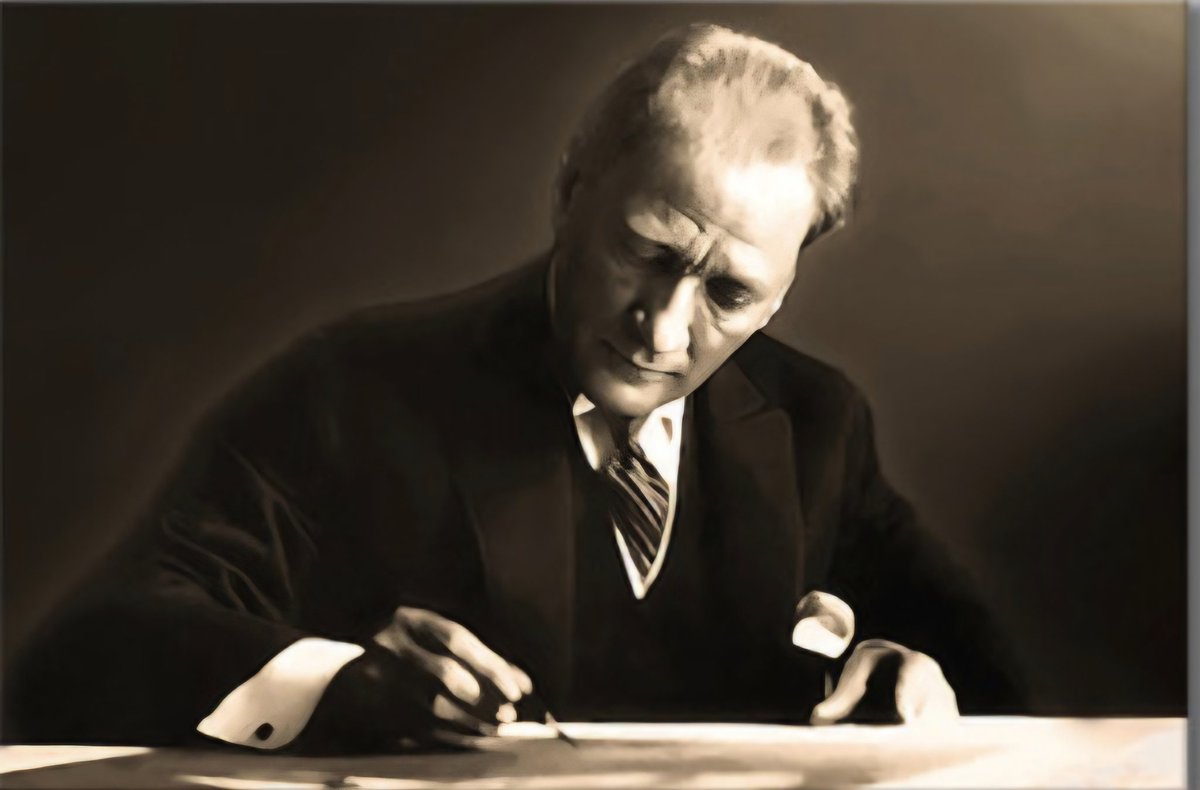Bir Çin atasözünün dediği gibi, "Bir resim bin sözcükten değerlidir."
24 Kasım Öğretmenler Günümüz kutlu olsun.